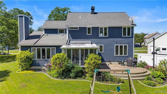 5665 Green Meadow Court, Hamburg, NY 14075