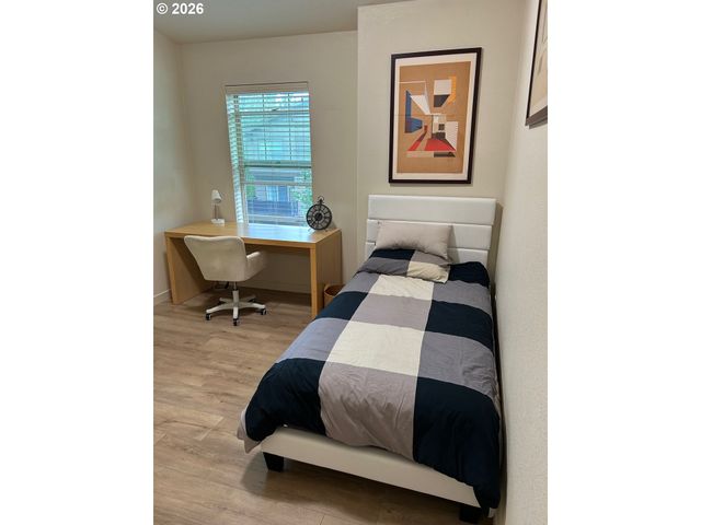 600 Ne NEWSTEAD Ln, Hillsboro, OR 97006