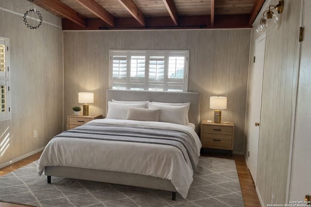 820 Hill Top, Canyon Lake, TX 78133