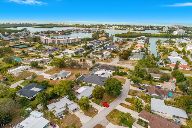 174 2nd ST, Bonita Springs, FL 34134