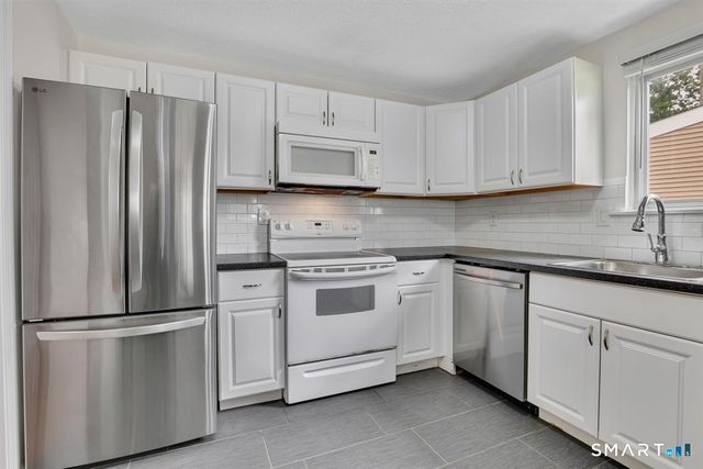 1231 Washington Street 2, Middletown, CT 06457