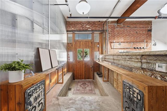 918 E 5th Street 8, Kansas City, MO 64106