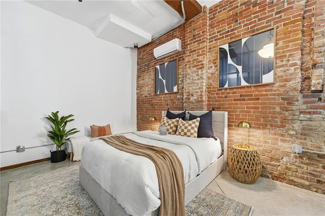 918 E 5th Street 8, Kansas City, MO 64106