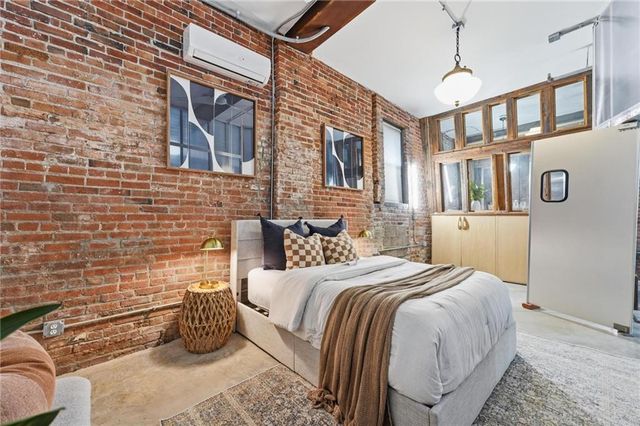 918 E 5th Street 8, Kansas City, MO 64106