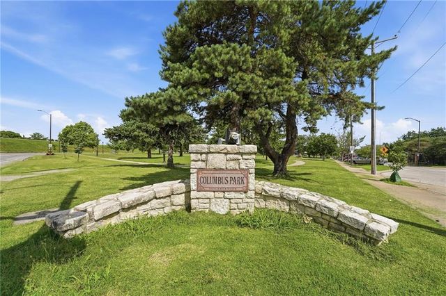 918 E 5th Street 8, Kansas City, MO 64106