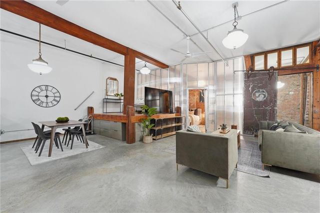 918 E 5th Street 8, Kansas City, MO 64106
