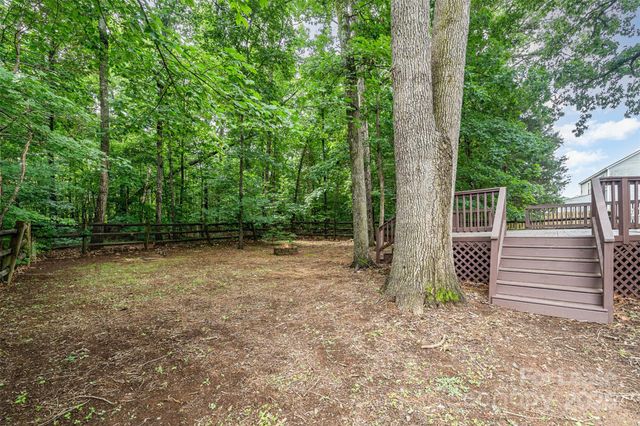 8256 Chatham Oaks Drive, Concord, NC 28027