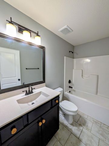 5041 LOYALIST LN, Ashland, MO 65010