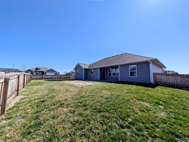 5041 LOYALIST LN, Ashland, MO 65010