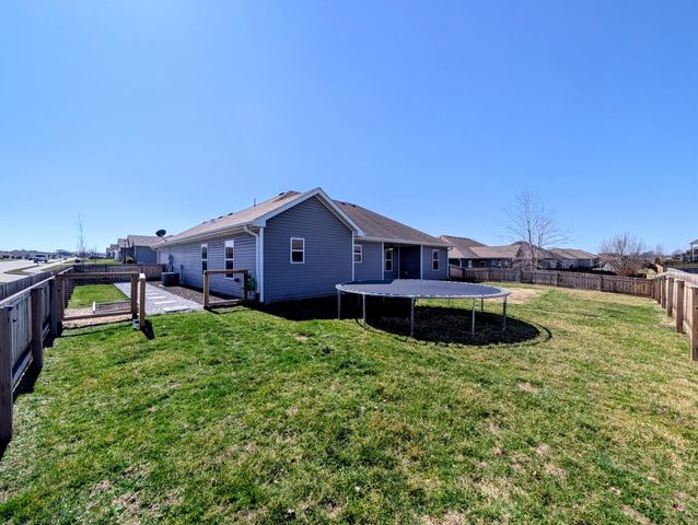 5041 LOYALIST LN, Ashland, MO 65010