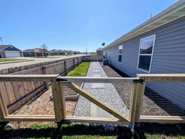 5041 LOYALIST LN, Ashland, MO 65010