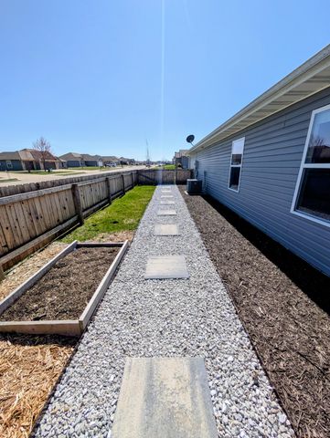 5041 LOYALIST LN, Ashland, MO 65010