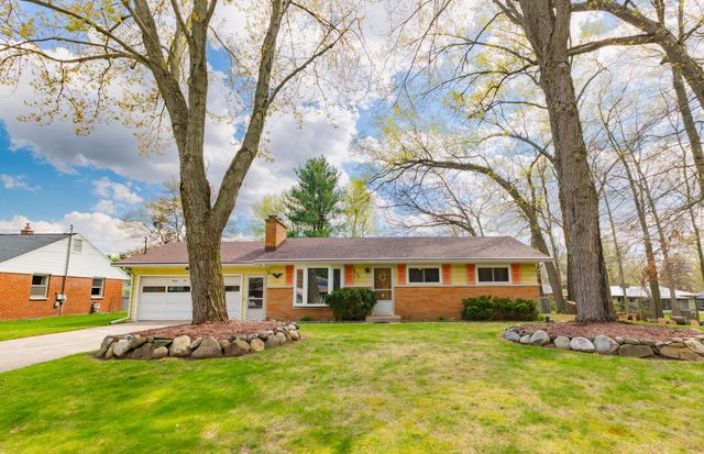 2631 Chopin Avenue, Portage City, MI 49024