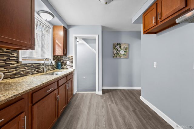 18239 Saint Marys Street, Detroit, MI 48235