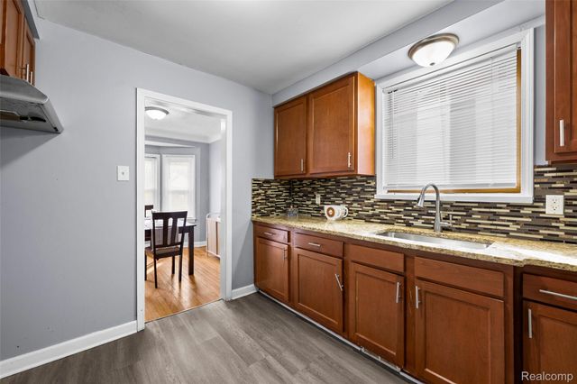 18239 Saint Marys Street, Detroit, MI 48235