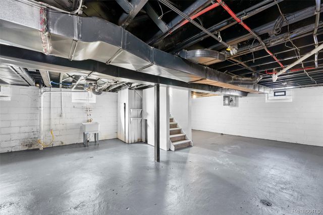 18239 Saint Marys Street, Detroit, MI 48235