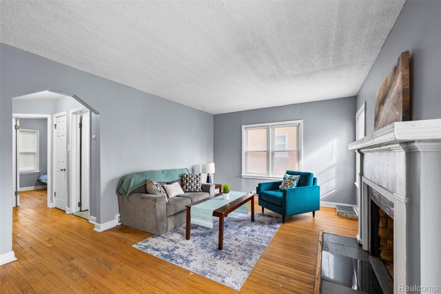 18239 Saint Marys Street, Detroit, MI 48235