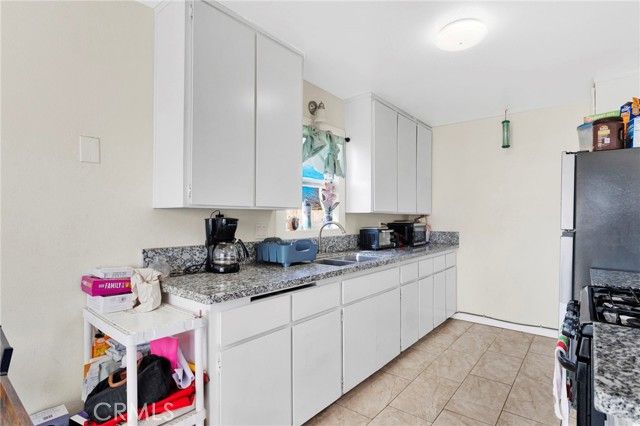 18350 Jonathan, Adelanto, CA 92301