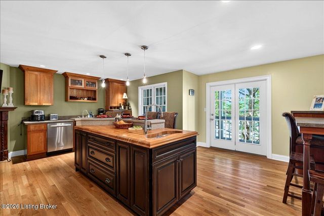 4003 Harrods Landing Dr, Prospect, KY 40059
