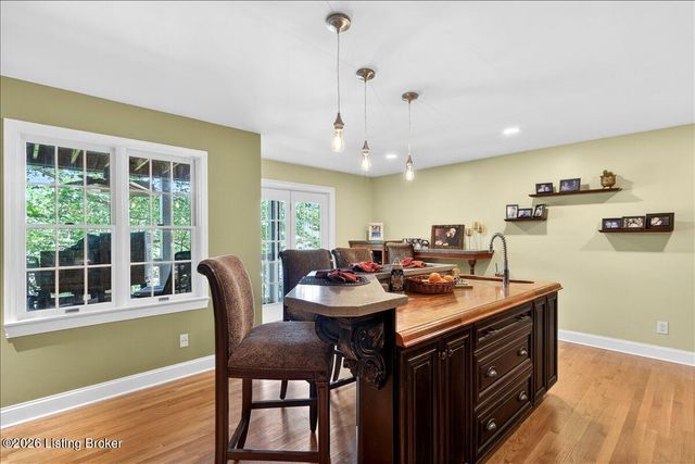 4003 Harrods Landing Dr, Prospect, KY 40059
