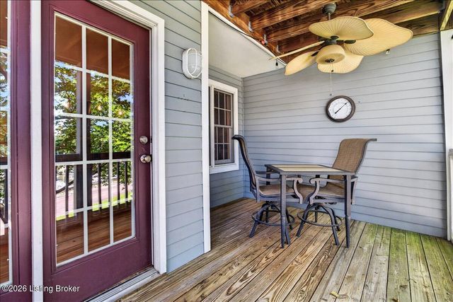 4003 Harrods Landing Dr, Prospect, KY 40059