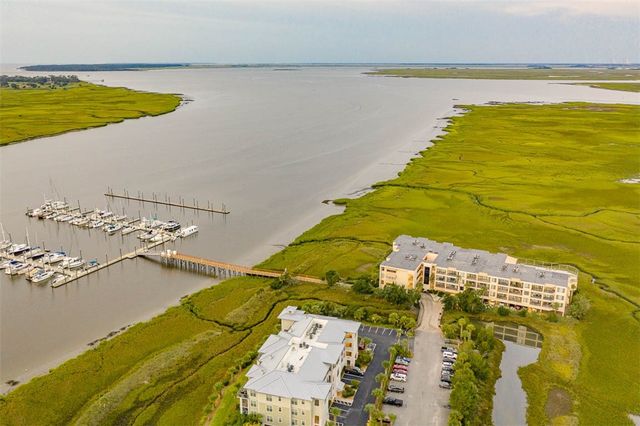 1 Marina Drive 301, St Simons Island, GA 31522