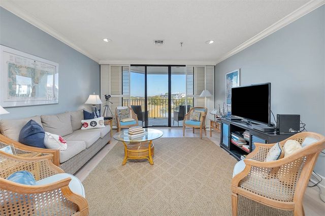 1 Marina Drive 301, St Simons Island, GA 31522