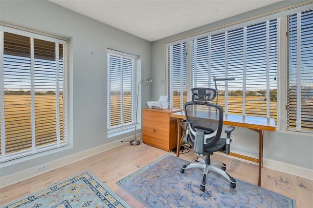 1 Marina Drive 301, St Simons Island, GA 31522