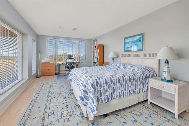 1 Marina Drive 301, St Simons Island, GA 31522