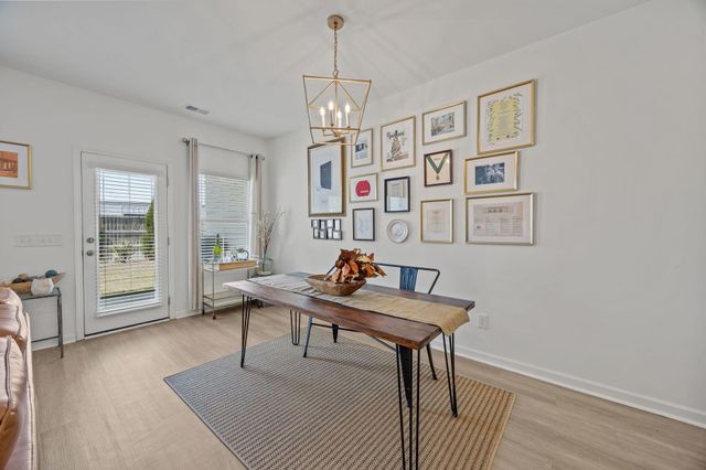 4005 E Associate Drive, North Charleston, SC 29418