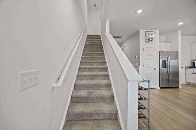 4005 E Associate Drive, North Charleston, SC 29418