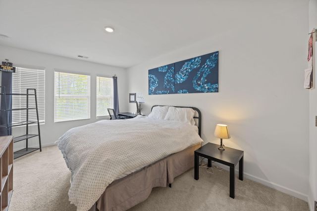 4005 E Associate Drive, North Charleston, SC 29418