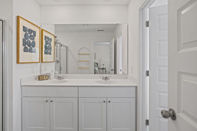 4005 E Associate Drive, North Charleston, SC 29418