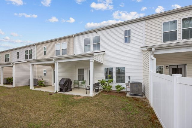 4005 E Associate Drive, North Charleston, SC 29418