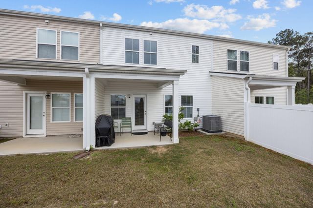 4005 E Associate Drive, North Charleston, SC 29418