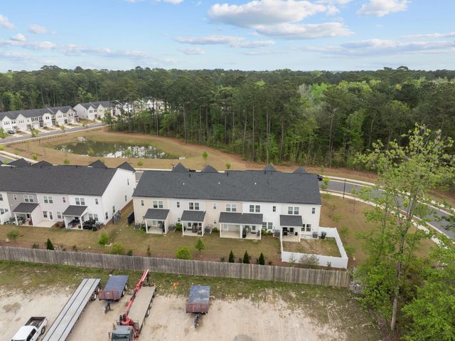 4005 E Associate Drive, North Charleston, SC 29418