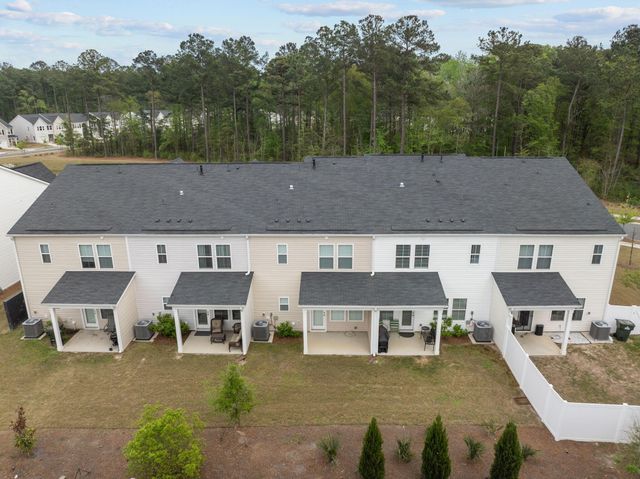 4005 E Associate Drive, North Charleston, SC 29418