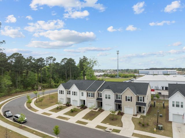 4005 E Associate Drive, North Charleston, SC 29418