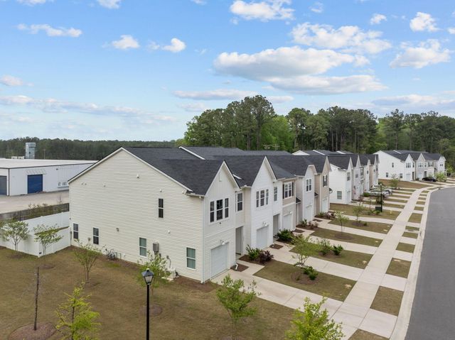 4005 E Associate Drive, North Charleston, SC 29418