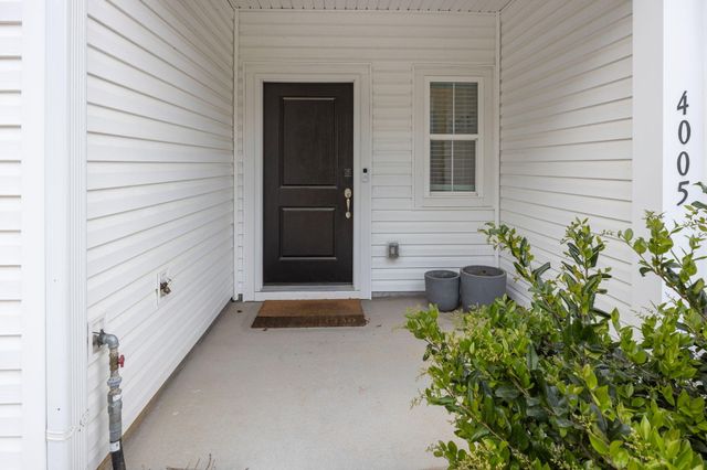 4005 E Associate Drive, North Charleston, SC 29418