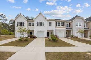 4005 E Associate Drive, North Charleston, SC 29418
