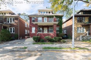 843 Beaconsfield 1s, Grosse Pointe Park, MI 48230