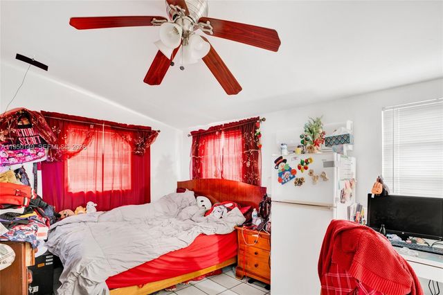 5955 SW 4th St, Miami, FL 33144