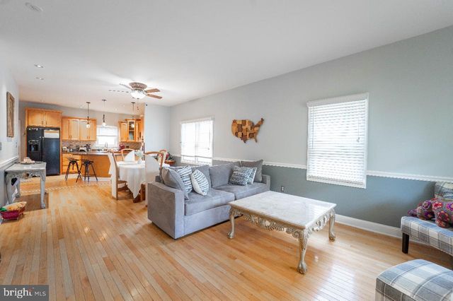 4 HELENA AVE, Baltimore, MD 21221