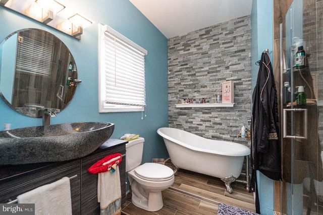 4 HELENA AVE, Baltimore, MD 21221