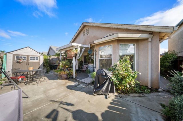 5607 Aspen Ct, Riverbank, CA 95367