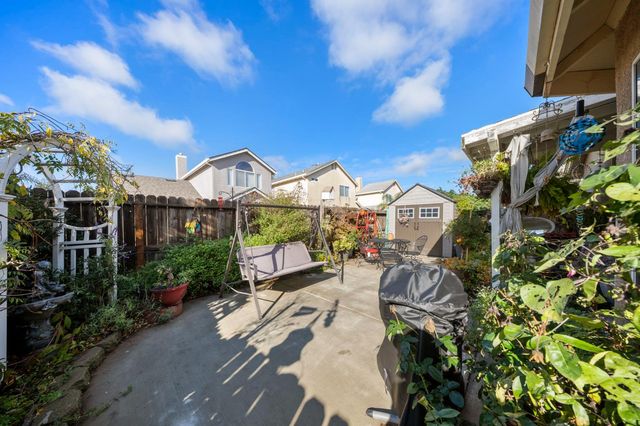 5607 Aspen Ct, Riverbank, CA 95367