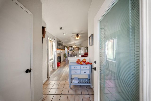 5607 Aspen Ct, Riverbank, CA 95367