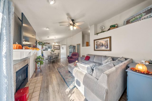 5607 Aspen Ct, Riverbank, CA 95367