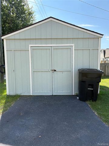10091 Graham Drive, Clarkston, MI 48348